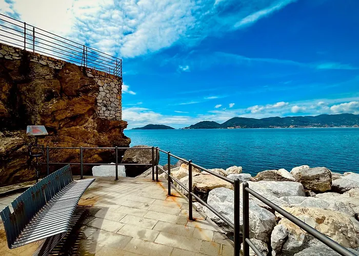 Lägenhet L'approdo Dei Poeti / The Poets' Haven Lerici