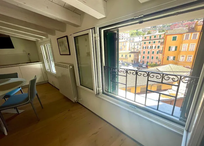 Apartament L'approdo Dei Poeti / The Poets' Haven *
