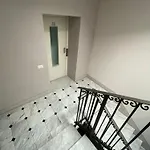 L'approdo Dei Poeti / The Poets' Haven Apartament