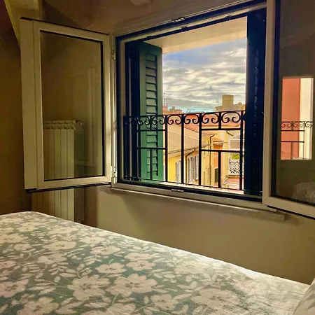 L'approdo Dei Poeti / The Poets' Haven