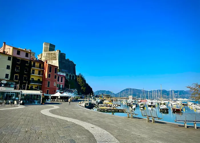 L'approdo Dei Poeti / The Poets' Haven 아파트 레리치